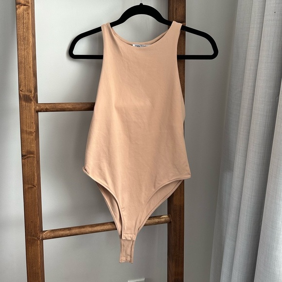 Zara Tops - Zara high neck contour bodysuit
